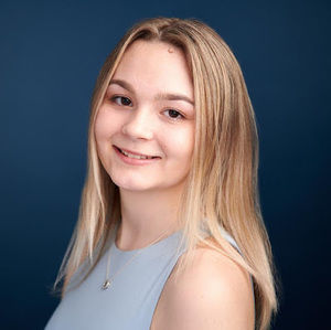 Meet your Posher, Hollyanne